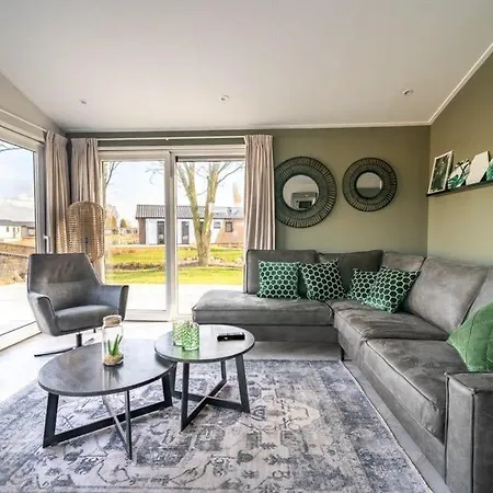 Aan De Maas 홀리데이파크