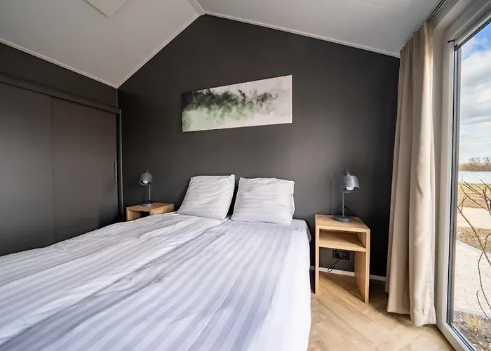 Aan De Maas Parque de vacaciones *