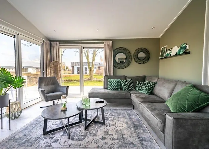 Aan De Maas Parque de vacaciones